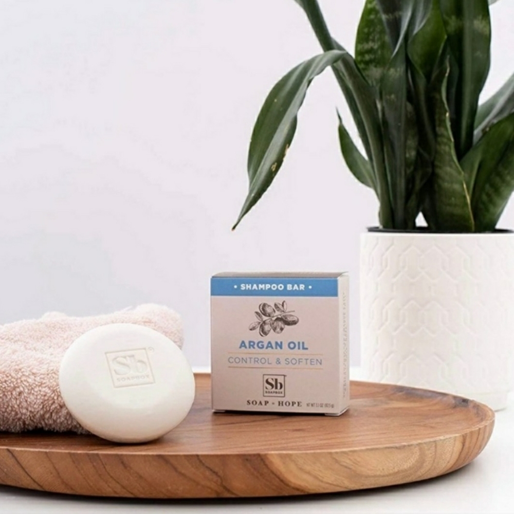 SOAPBOX ARGAN OIL CONTROL & SOFTEN SHAMPOO BAR